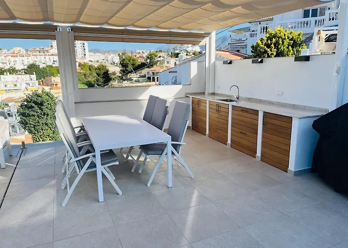 Апартаменты A2405 Modern 2 Bed 2 Bath Penthouse Burriana *