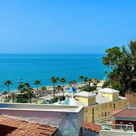 A2405 Modern 2 Bed 2 Bath Penthouse Burriana Apartment